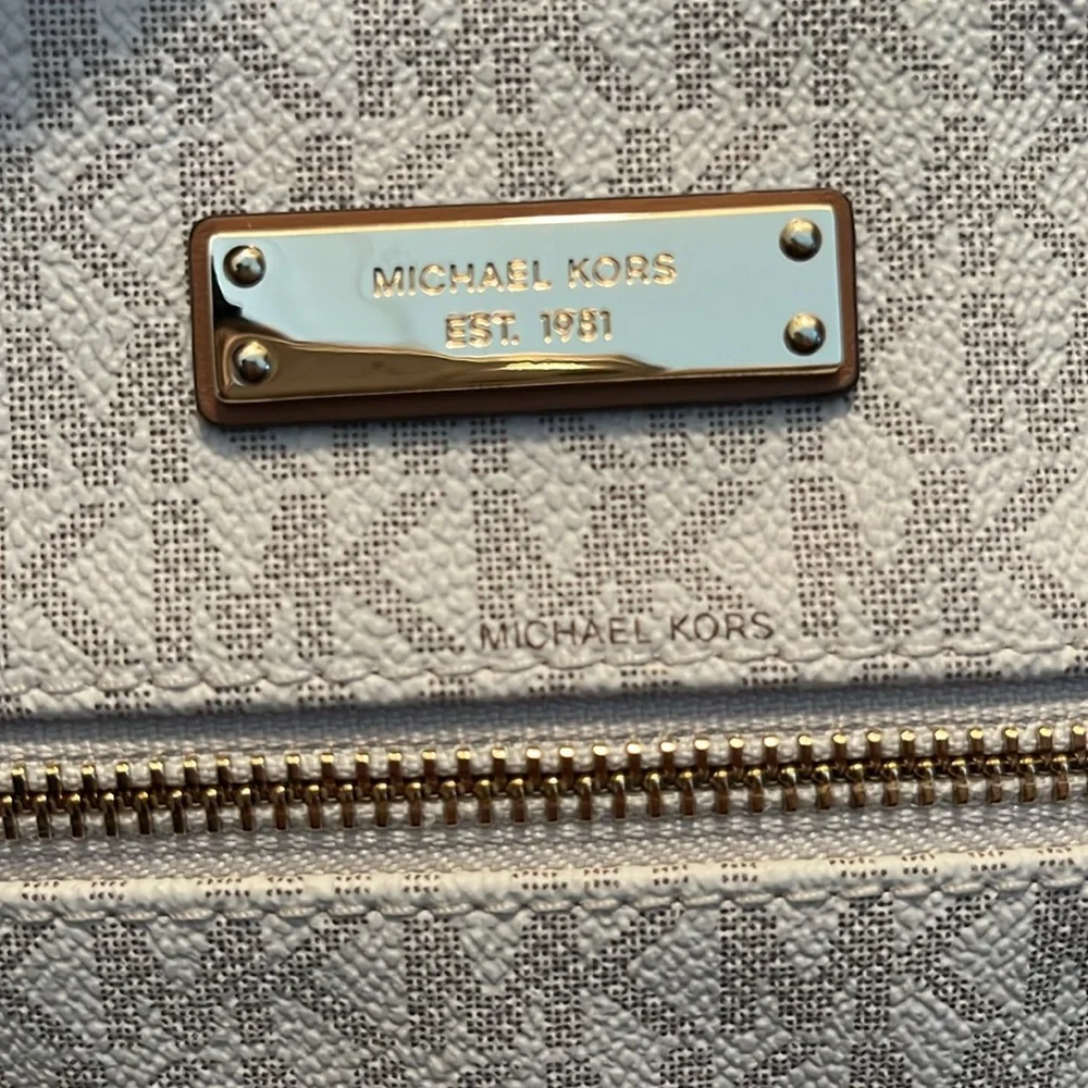 Michael Kors crossbody bag